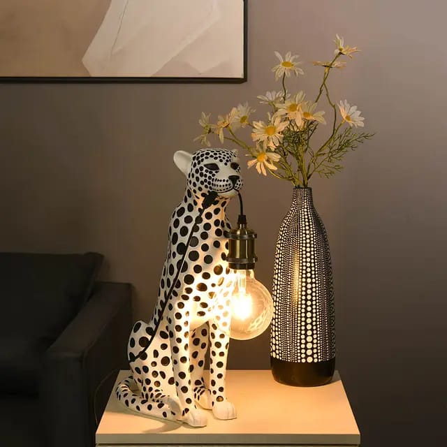 Leopard lamp