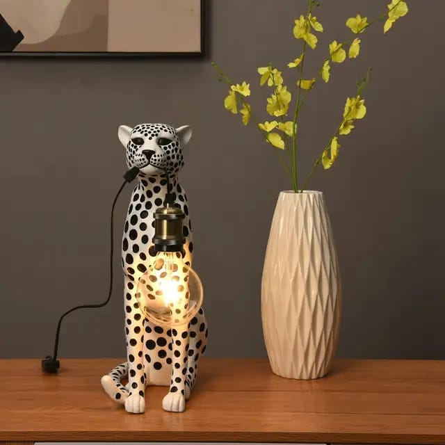 Leopard lamp