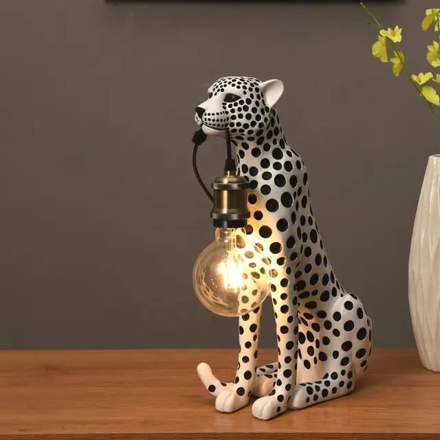 Leopard lamp